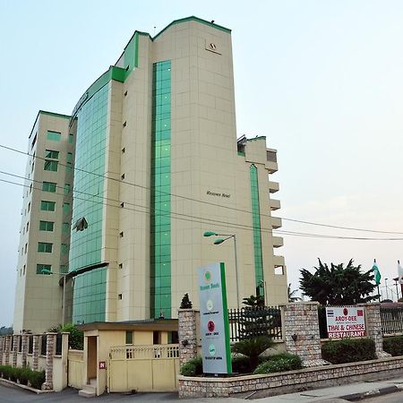 Westown Hotel Λάγος Εξωτερικό φωτογραφία