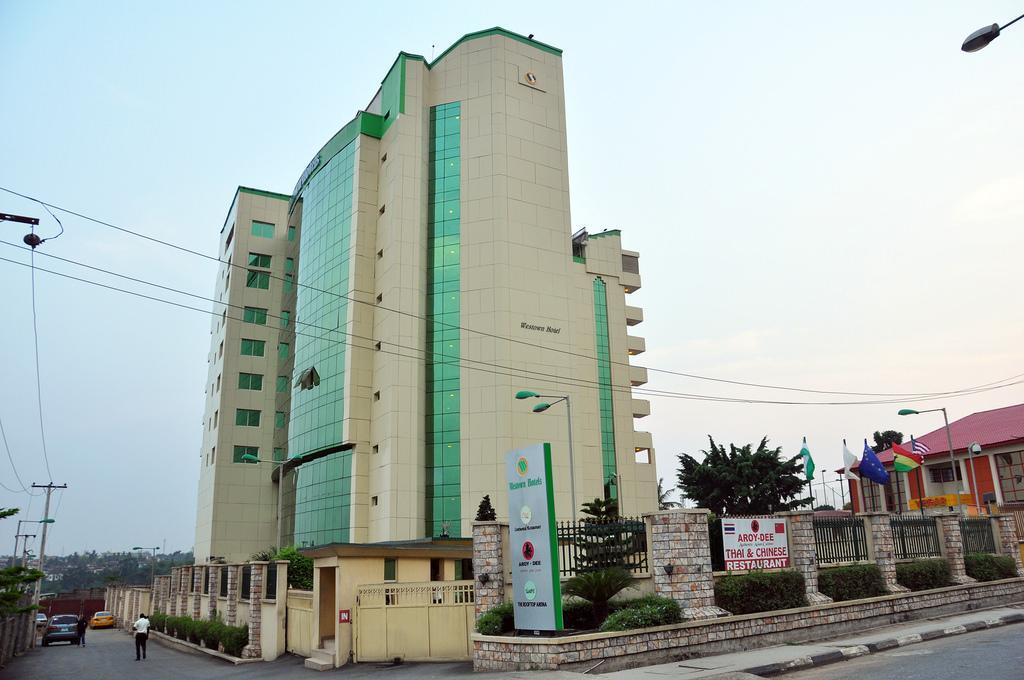 Westown Hotel Λάγος Εξωτερικό φωτογραφία