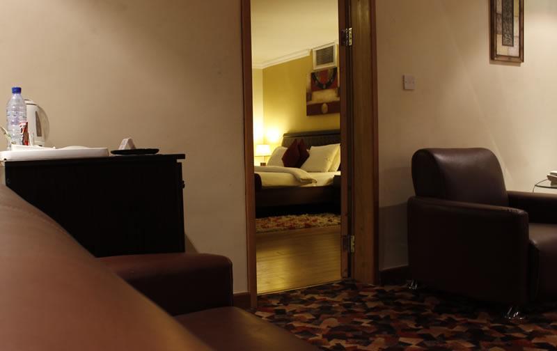 Westown Hotel Λάγος Εξωτερικό φωτογραφία